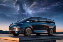 6/7/8座可选 吉利银河V900预售31.98万起 综合续航1220公里