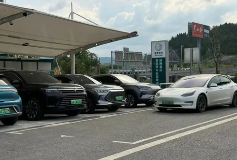 插混车纯电续航超过210km，增程车怎么办？