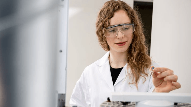 德國科學(xué)家把農(nóng)業(yè)廢料轉(zhuǎn)化為塑料 用于醫(yī)療產(chǎn)品和汽車零部件制造