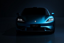 尚界Z7“狙击”小米SU7！“撞脸”保时捷背后，到底有什么不一样？