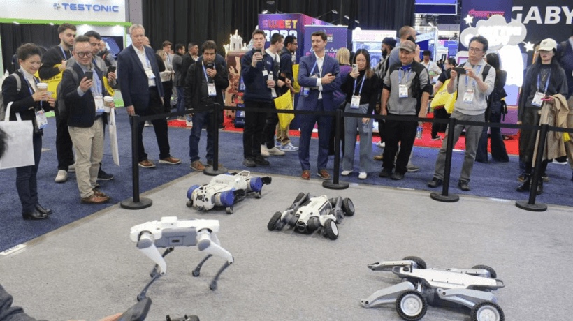 科技春晚变主场：中国机器人凭何“掀翻”全球赛道