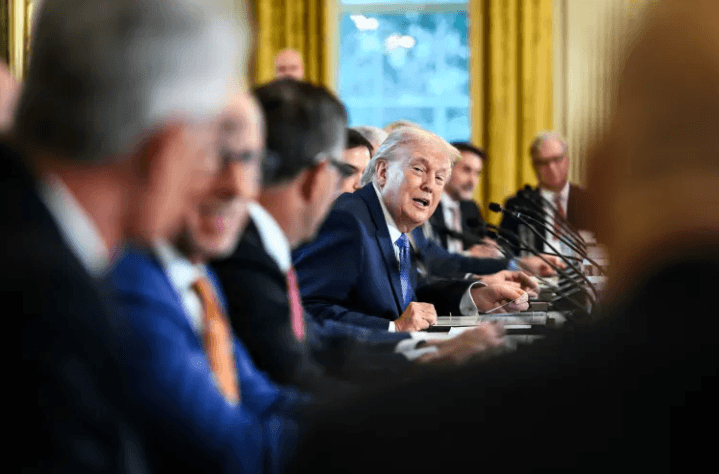 美国国会共和党人拟削减超8.75亿美元电动车充电基建资金