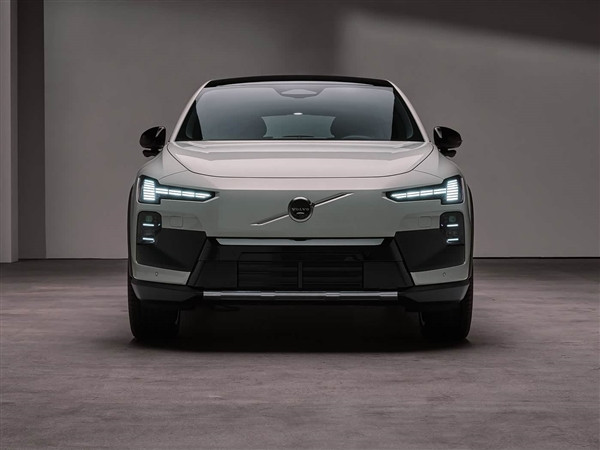 宝马iX3最强对手!沃尔沃EX60全球首秀:最大纯电续航810km