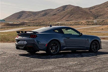 福特因发动机舱加热器存起火风险 在美加召回超45万辆汽车