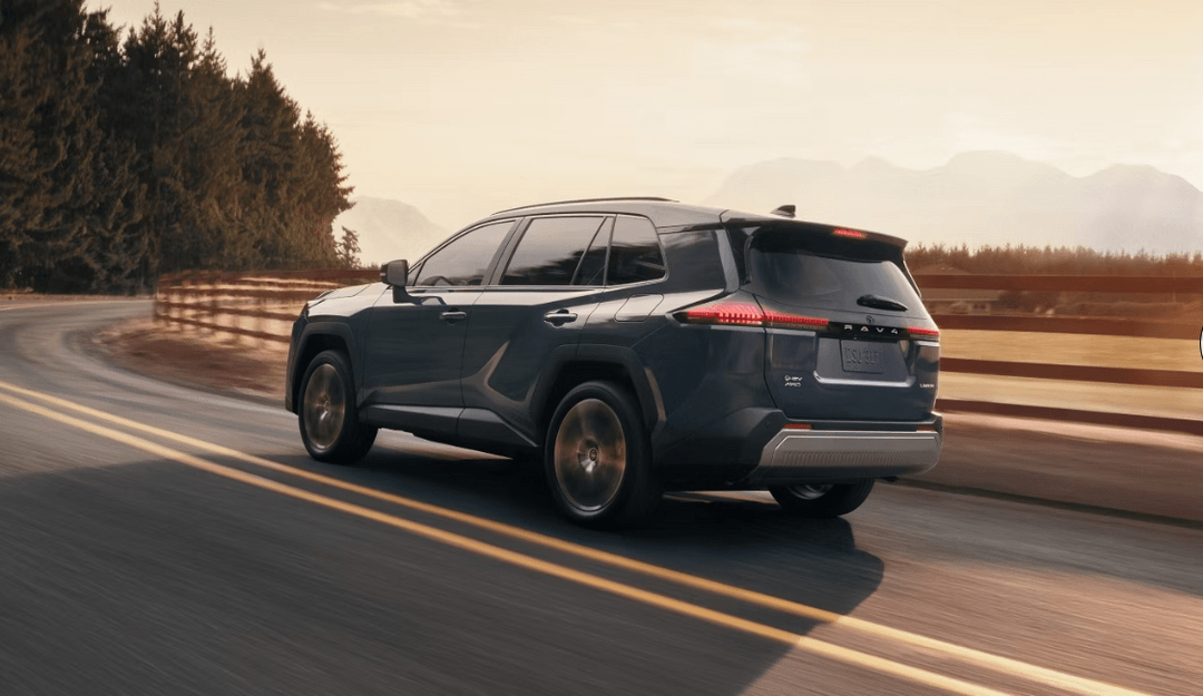 豐田在加拿大工廠投產(chǎn)2026款混動版RAV4