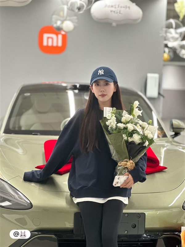 雷軍：聽取網(wǎng)友建議 小米汽車官微每周發(fā)車主提車美照
