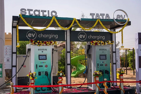 塔塔XPRES燃油及CNG版轿车在印度上市