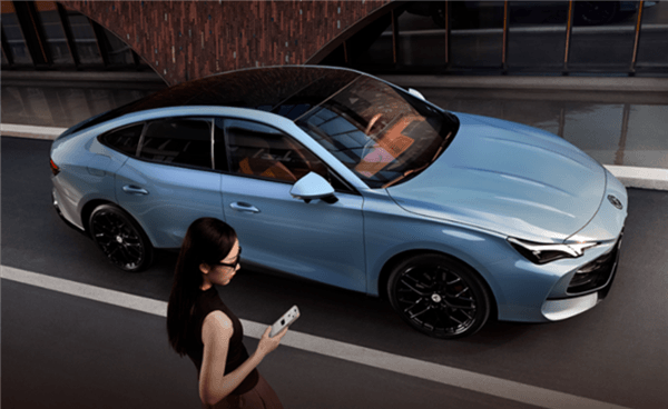 十年銷量漲27倍！百年英國品牌MG被中企收購后 又在英國賣爆了