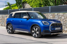 续航更长 2026款MINI COUNTRYMAN E官图发布