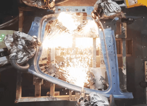 强链协同，智造升级——燕龙携手海高与奥图打造的机器人“智造天团”重新定义门环制造标准，实现效率与品质双优！