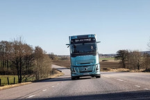 沃尔沃集团2025年Q4营业利润同比下降，上调2026年欧美市场销量预期