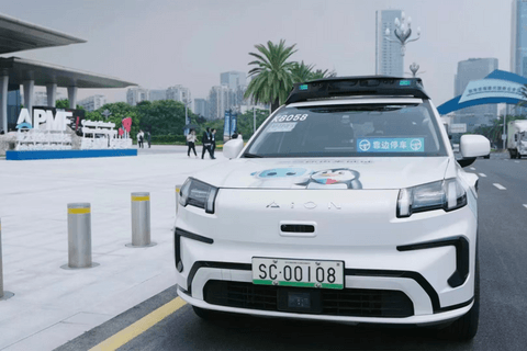 小鹏的Robotaxi上线了，但它并不想和萝卜快跑抢饭碗