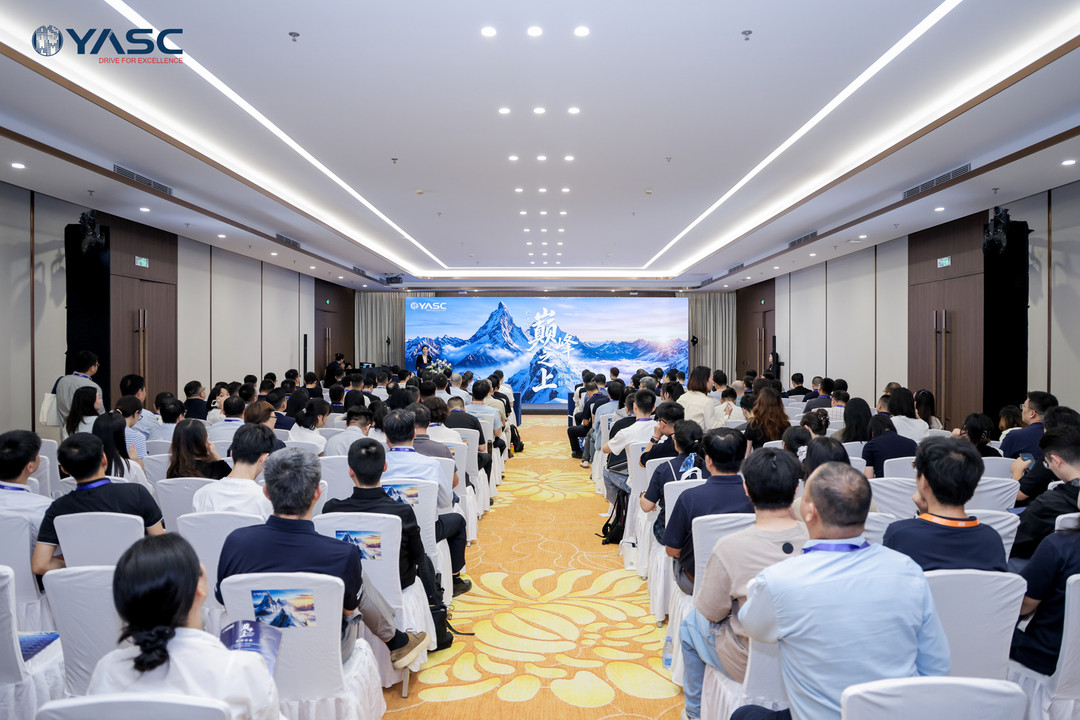 长飞先进技术发布会召开 瞄准车规主驱及AI数据中心