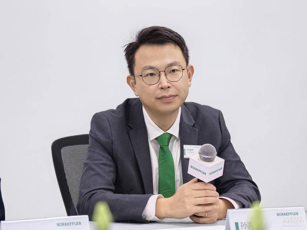 让机器人造机器人零件，舍弗勒在下一盘什么棋？