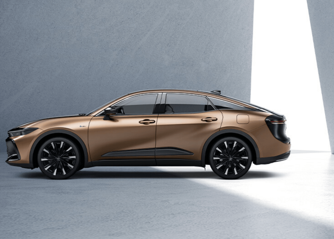 丰田发布皇冠Signia GT-S概念车 底盘与外观升级动力沿用标准版