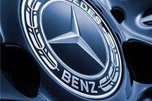 奔驰“降价”，只是百年征程的“小case”？