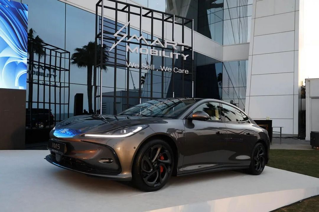 智己汽车重磅登陆阿联酋与突尼斯