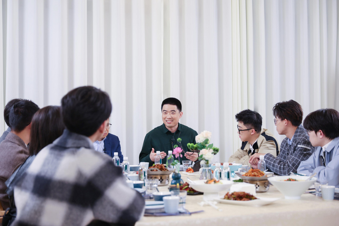 理想用两小时，追赶AI“最后一班车”