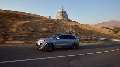 理想用两小时，追赶AI“最后一班车”