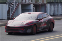 方程豹首款轿车谍照曝光！车长超5米 车身贴纸透露命名玄机