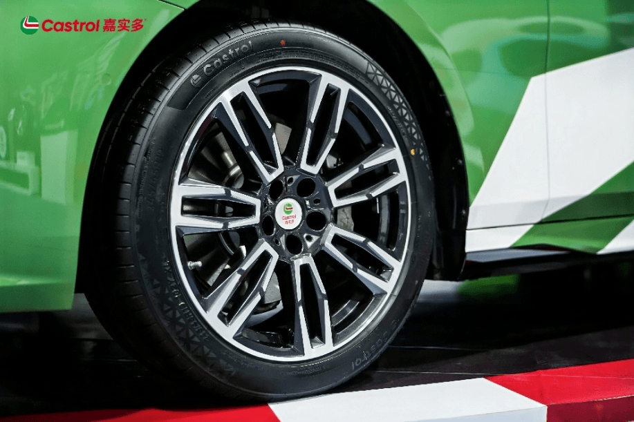 嘉实多品牌轮胎系列亮相：以移动安全科技，为消费者提供“一站式”汽车售后解决方案