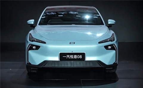 FAW尾标正式上车！一汽悦意08量产车首次亮相：配备星河瀑布动态灯组