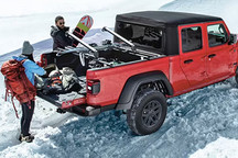 Stellantis市值累计蒸发近700亿欧元 意外资产减记引发重挫