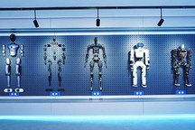 寻找“第二曲线”，上市公司集体押注人形机器人