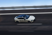 工厂里谈换代：雷军直播释放的小米汽车新信号