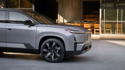 全新丰田纯电汉兰达首发亮相 七座布局/最高纯电续航515km-图2