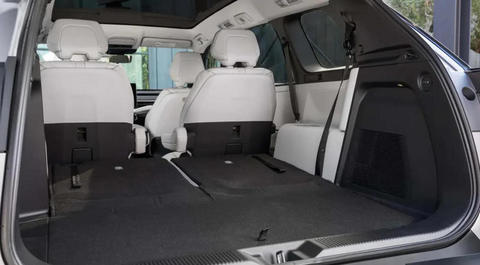 全新丰田纯电汉兰达首发亮相 七座布局/最高纯电续航515km-图7