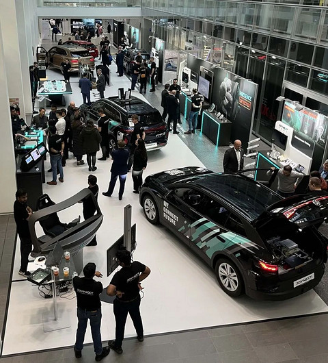 均胜电子联合中际旭创推出车载光通信解决方案，已具备上车能力