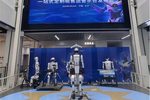 全球首家机器人9S店落地长沙，零售业态从“卖设备”转向“卖场景”