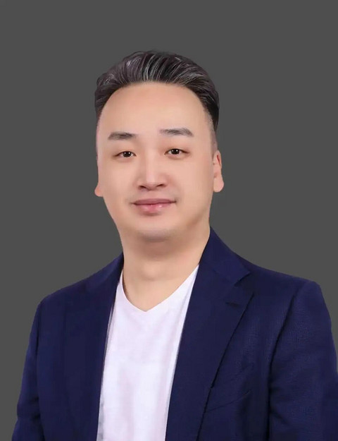 梅赛德斯-奔驰中国宣布重要人事任命：段建军离职，李德思接任总裁兼CEO