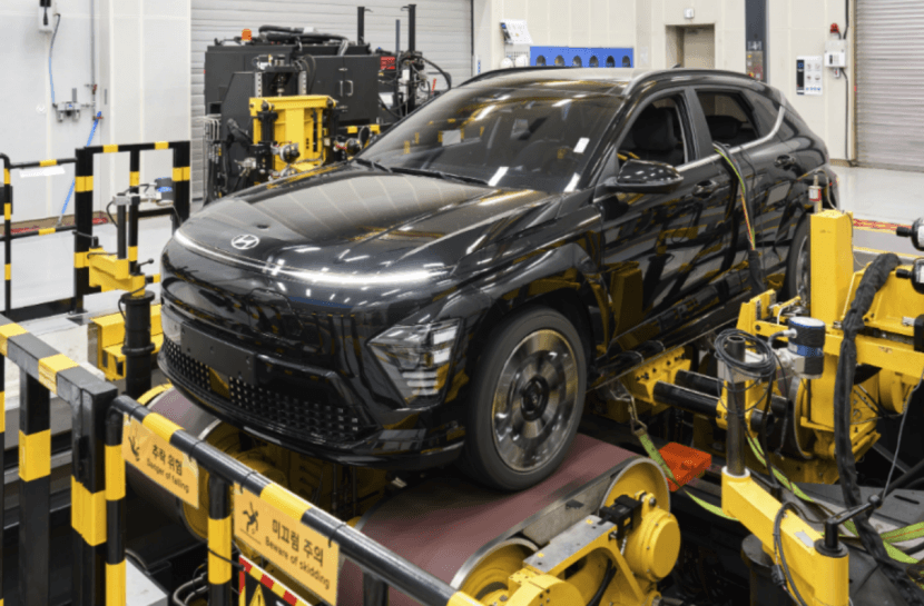 机器人造车的核心悖论：当工人被取代，谁来为汽车买单？