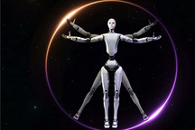 十岁“钢铁少年”即将成年：人形机器人量产前夜的机遇与阵痛