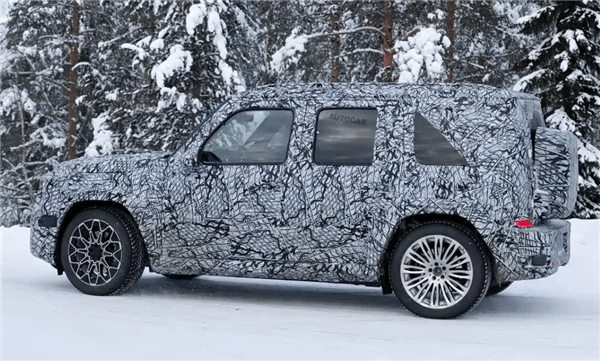 平民版大G要来了!奔驰小G谍照曝光:提供混动/纯电双动力