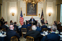 特朗普关税被判无效！1,750亿美元待退