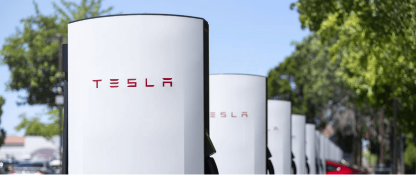 特斯拉瑞典充电站遇袭，电缆被泼水冻结