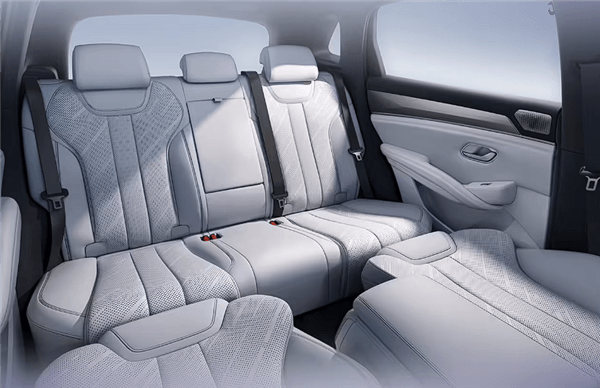 自驾游神器！比亚迪宋Ultra EV内饰公开：座椅可秒变双人大床