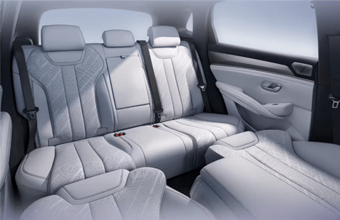 自驾游神器!比亚迪宋Ultra EV内饰公开:座椅可秒变双人大床