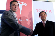 特斯拉，不想当“车企”了