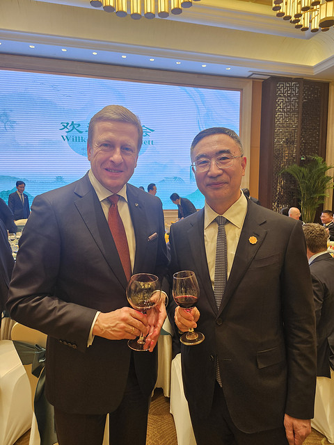 德国总理到访杭州，与零跑等中企展开交流