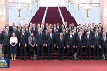 吉利蔚来小米等企业出席中德总理座谈会，探讨竞争与合作新局