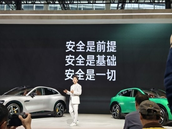 雷军称高度重视安全体系建设!小米专家:目前做同档最安全车