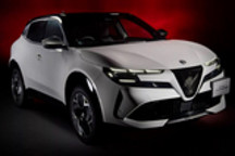 轻混动力 日版阿尔法·罗密欧Junior发布