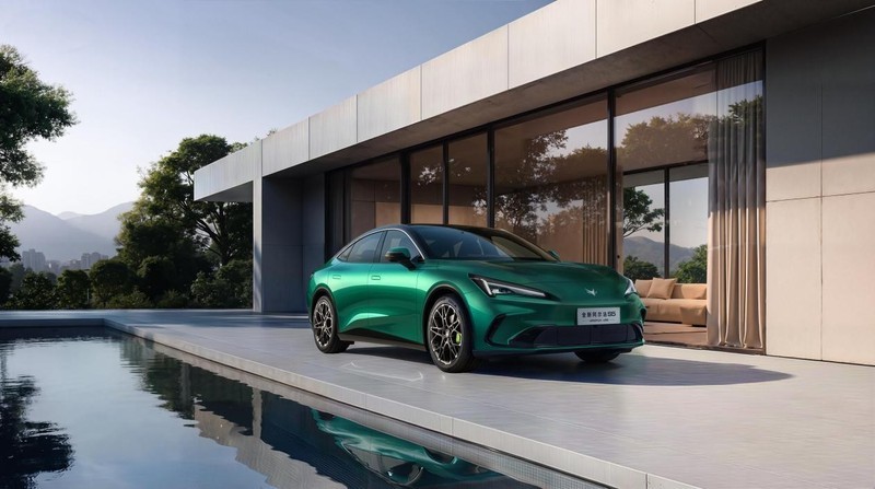 极狐全新阿尔法S5预售补贴价11.28万起 综合续航1450km-图2