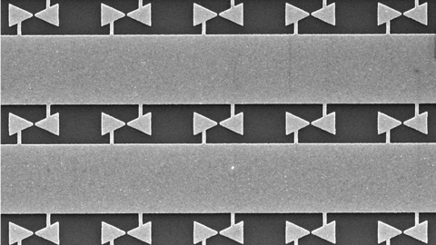利用量子点 芝加哥大学发现更好的产生红外光的方法
