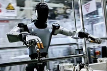 小米机器人已在汽车工厂“实习”，网友：不用催雷总打螺丝了