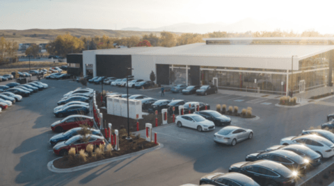 特斯拉德国工厂半数产能闲置，马斯克的救场牌全是烟雾弹？